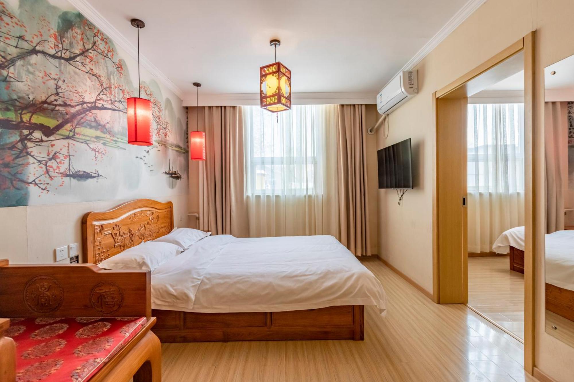 Happy Dragon Alley Hotel-In The City Center With Big Window&Free Coffe, Fluent English Speaking,Tourist Attractions Ticket Service&Food Recommendation,Near Tian Anmen Forbiddencity,Near Lama Temple,Easy To Walk To Nanluoalley&Shichahai Beijing Exterior photo